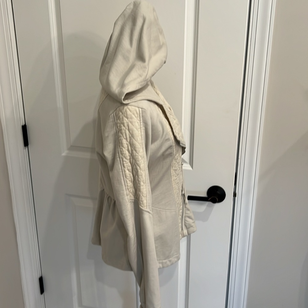 PRAIRIE UNDERGROUND
Cloak Zip Up Hoodie Top Jacket in Cream Size Medium - Picture 6 of 12
